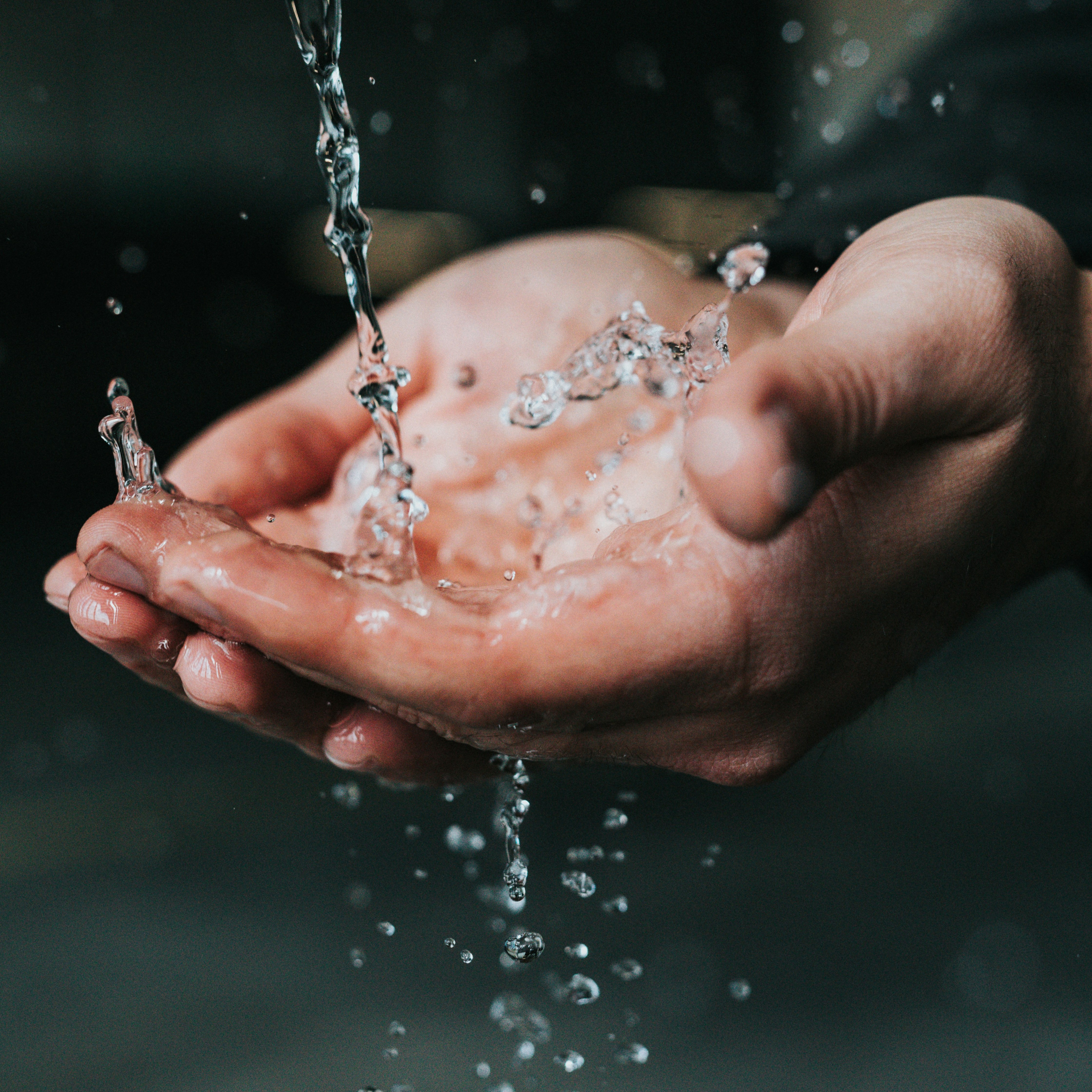 Glasklares Wasser aus dem Hahn — LQD Watersystems